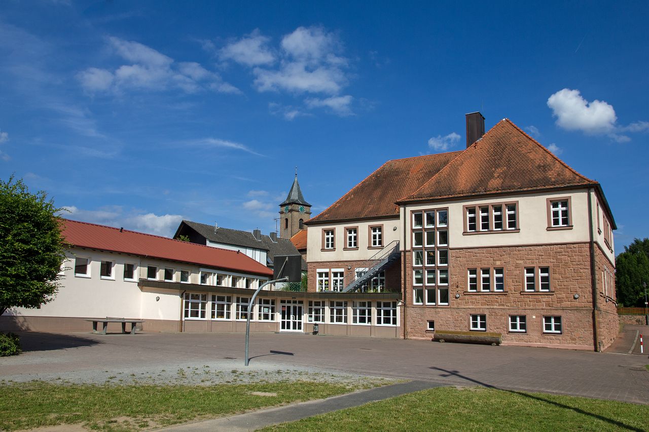  Grundschule Kleinkahl 